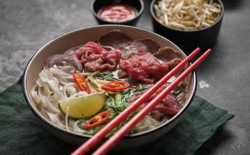 Vietnamese Traditional "Phở"