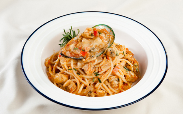 Italian seafood spaghetti